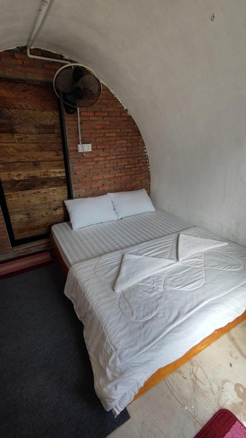 The Bear Bungalow Кампот Екстериор снимка